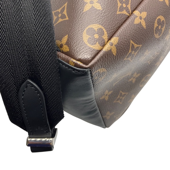 LOUIS VUITTON BROWN MONOGRAM MACASSAR CANVAS DISCOVERY BACKPACK PM - Picture 13 of 16